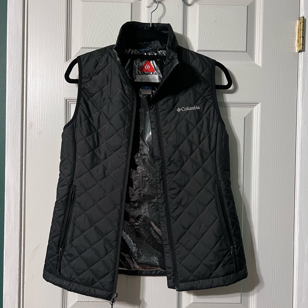 Womens Columbia omni heat vest.